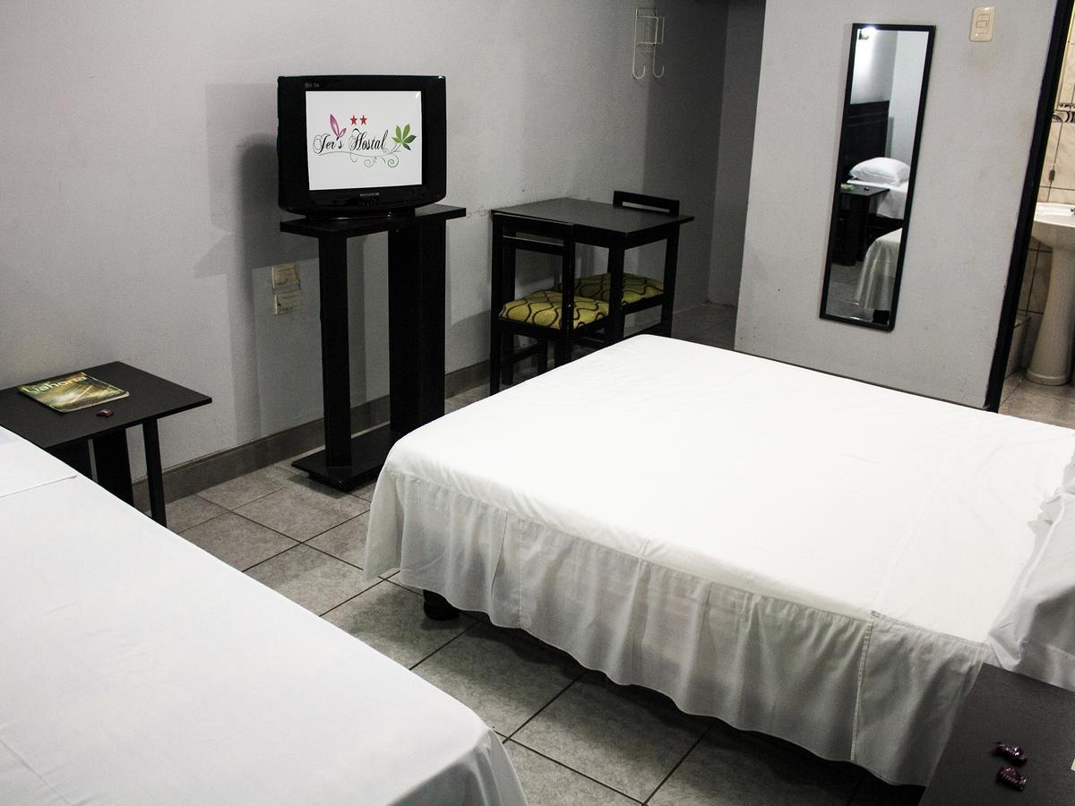 Jer'S Hostal Тумбес Экстерьер фото